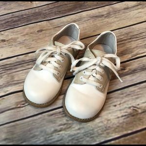 Willits saddle Oxford shoes size 7D (toddler)